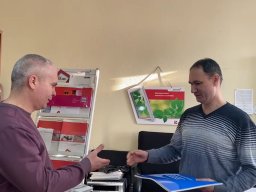 офис на ул. Дзержинского, 39 в Хабаровске (315920-окна от завода)